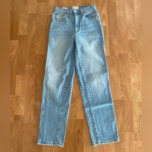 High Rise 90s Straight Jeans